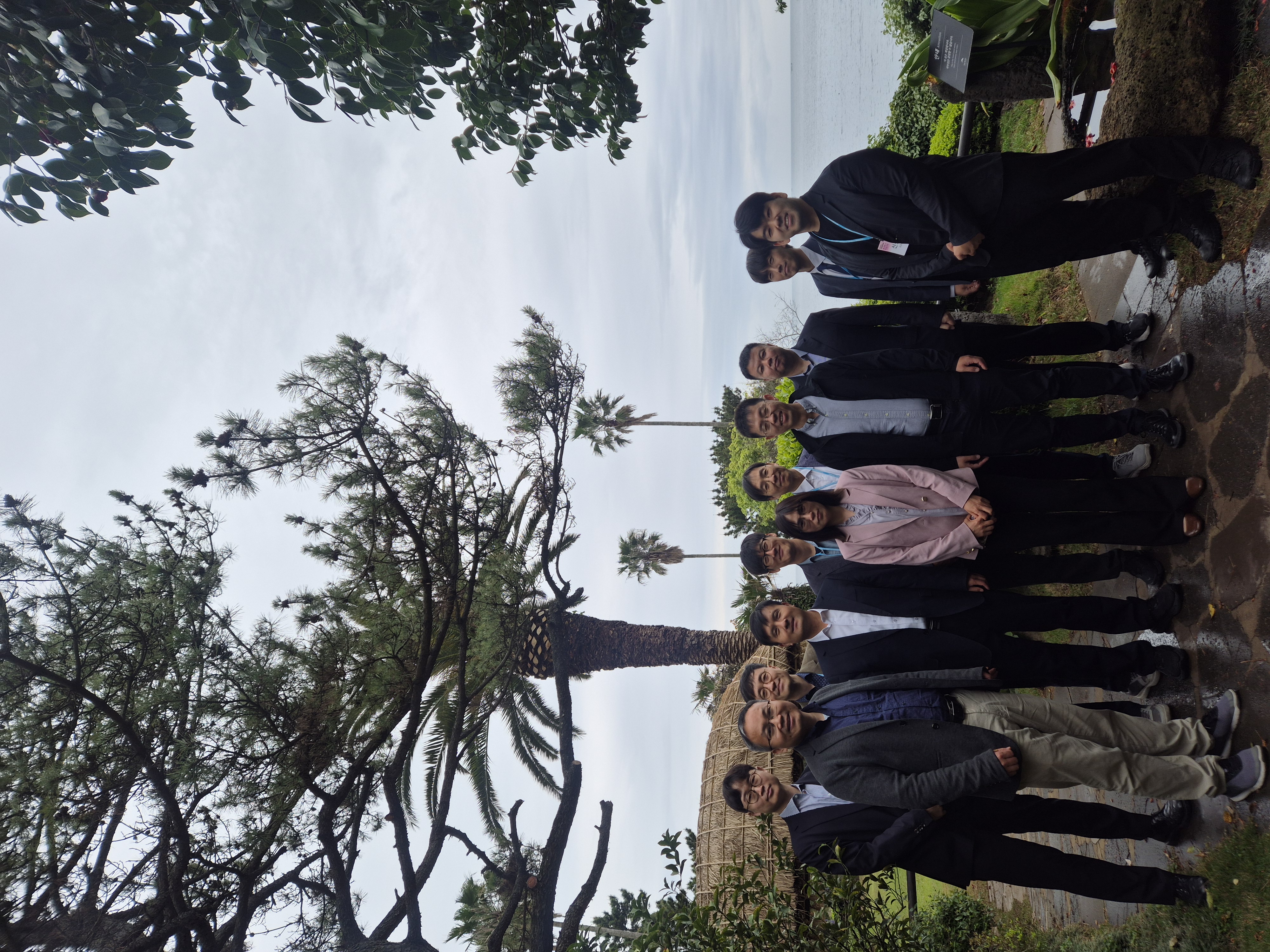 With the DUT–DICP delegation in Jeju, KIChE Spring Meeting