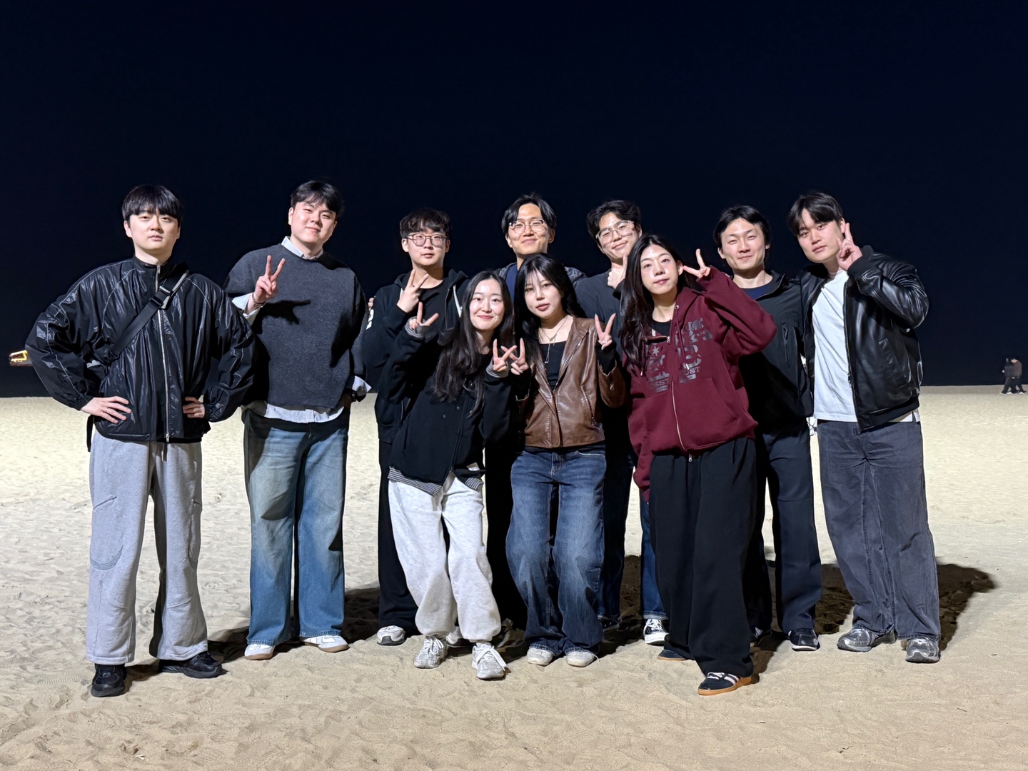 Gwangalli beach at night, after the KECS sessions